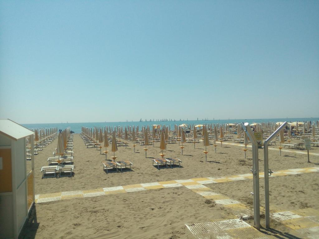 Appartamento Frontemare Azzurra Caorle Exterior photo